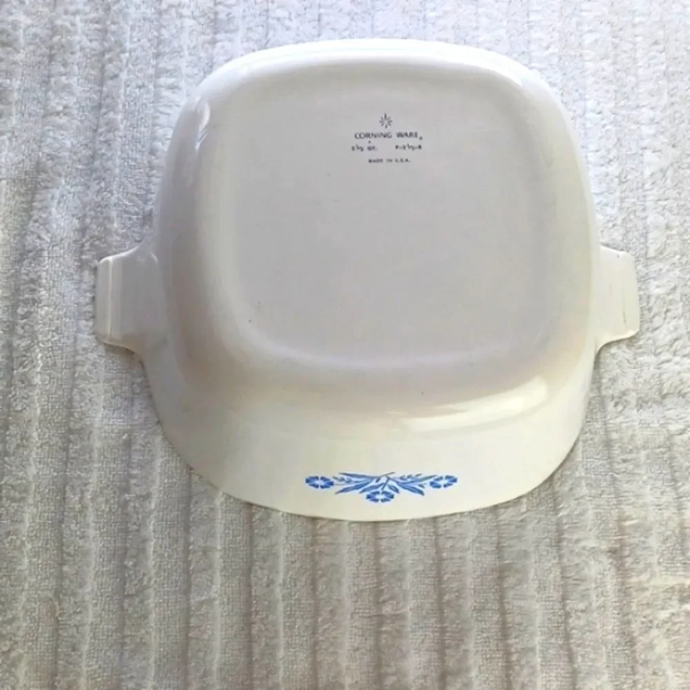 CORNING VINTAGE 2.5 Qt  Casserole‎ Dish